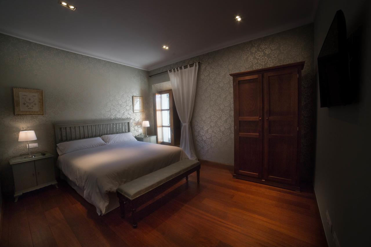 Posada Isabel De Castilla มาดริกาล เด ลาสอัลตาสตอร์เรส ภายนอก รูปภาพ