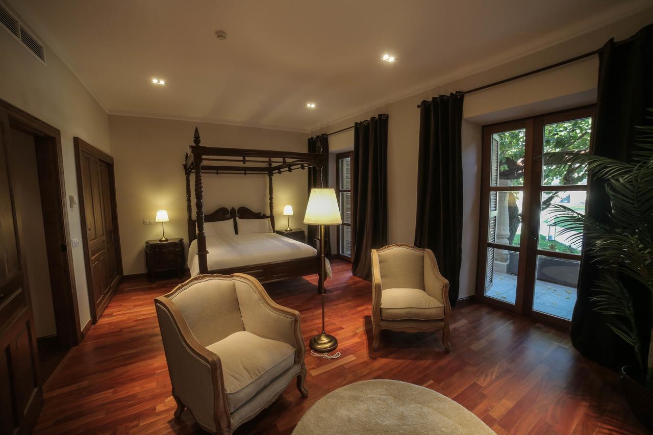 Posada Isabel De Castilla มาดริกาล เด ลาสอัลตาสตอร์เรส ภายนอก รูปภาพ