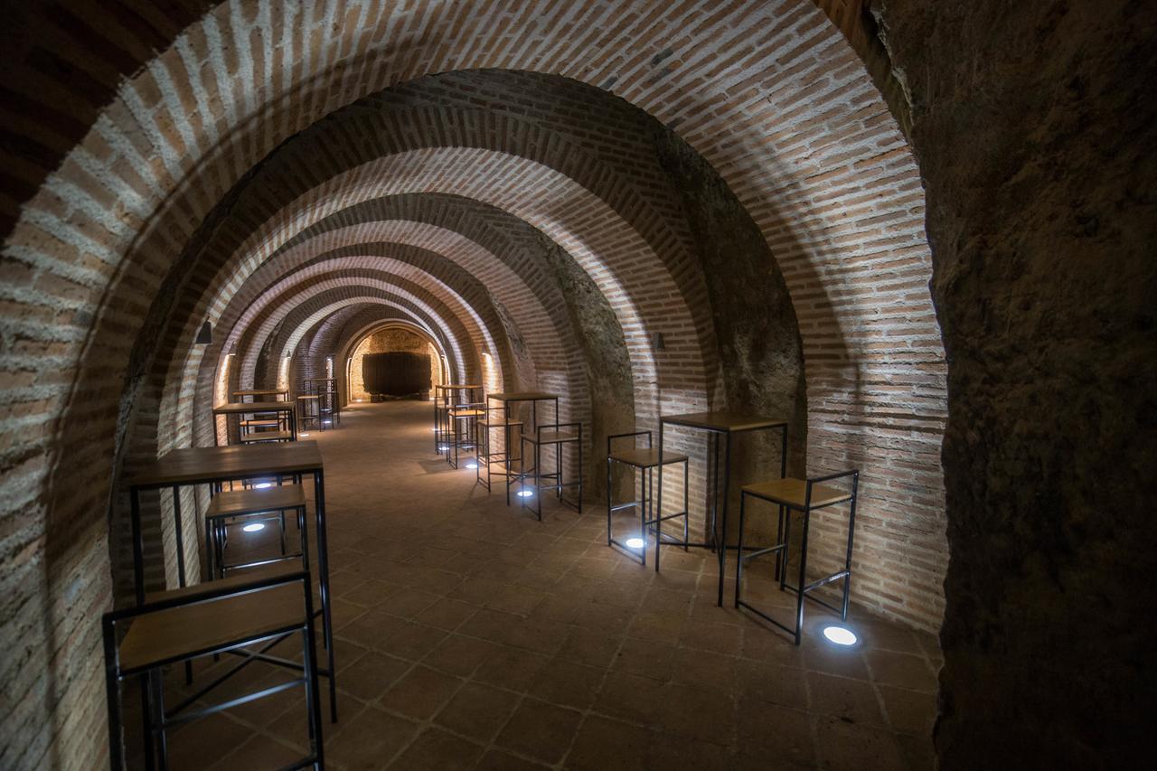 Posada Isabel De Castilla มาดริกาล เด ลาสอัลตาสตอร์เรส ภายนอก รูปภาพ